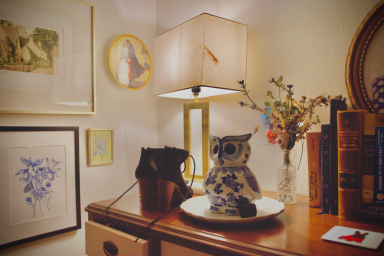 Comment marier les époques dans la décoration vintage ?